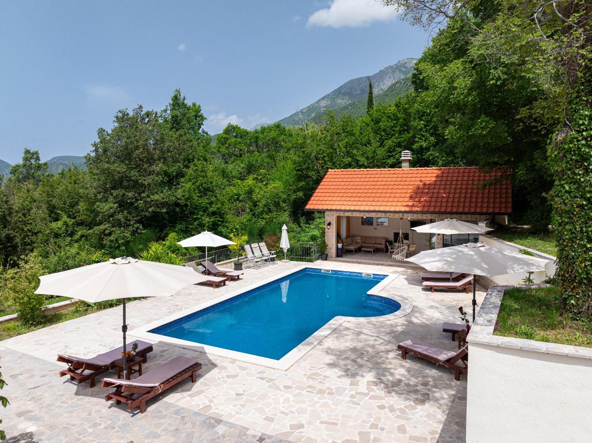 Sunset & Sunrise Villas In Stanisici-Two Villas With Common Pool Budva Ngoại thất bức ảnh