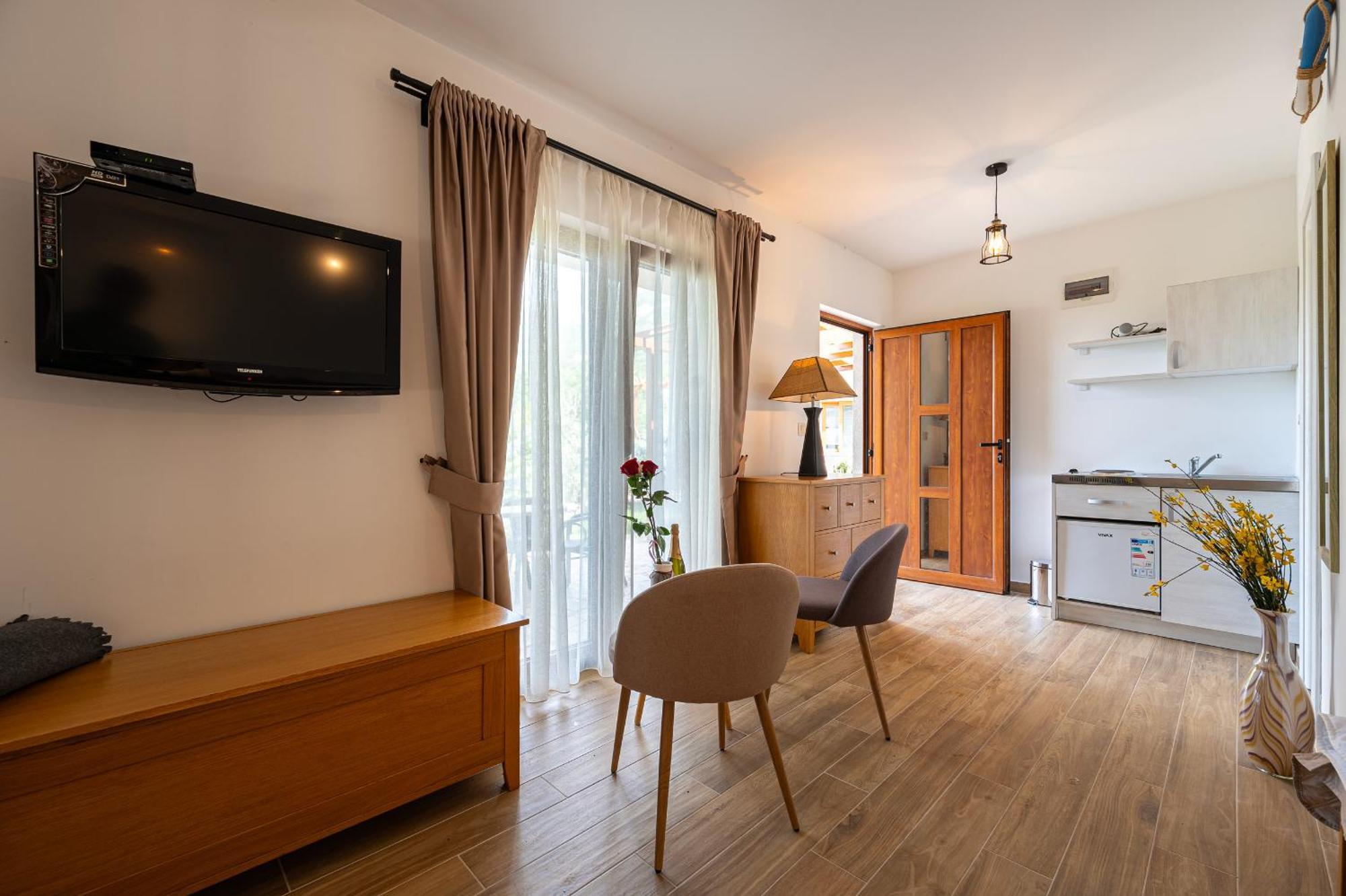 Sunset & Sunrise Villas In Stanisici-Two Villas With Common Pool Budva Ngoại thất bức ảnh