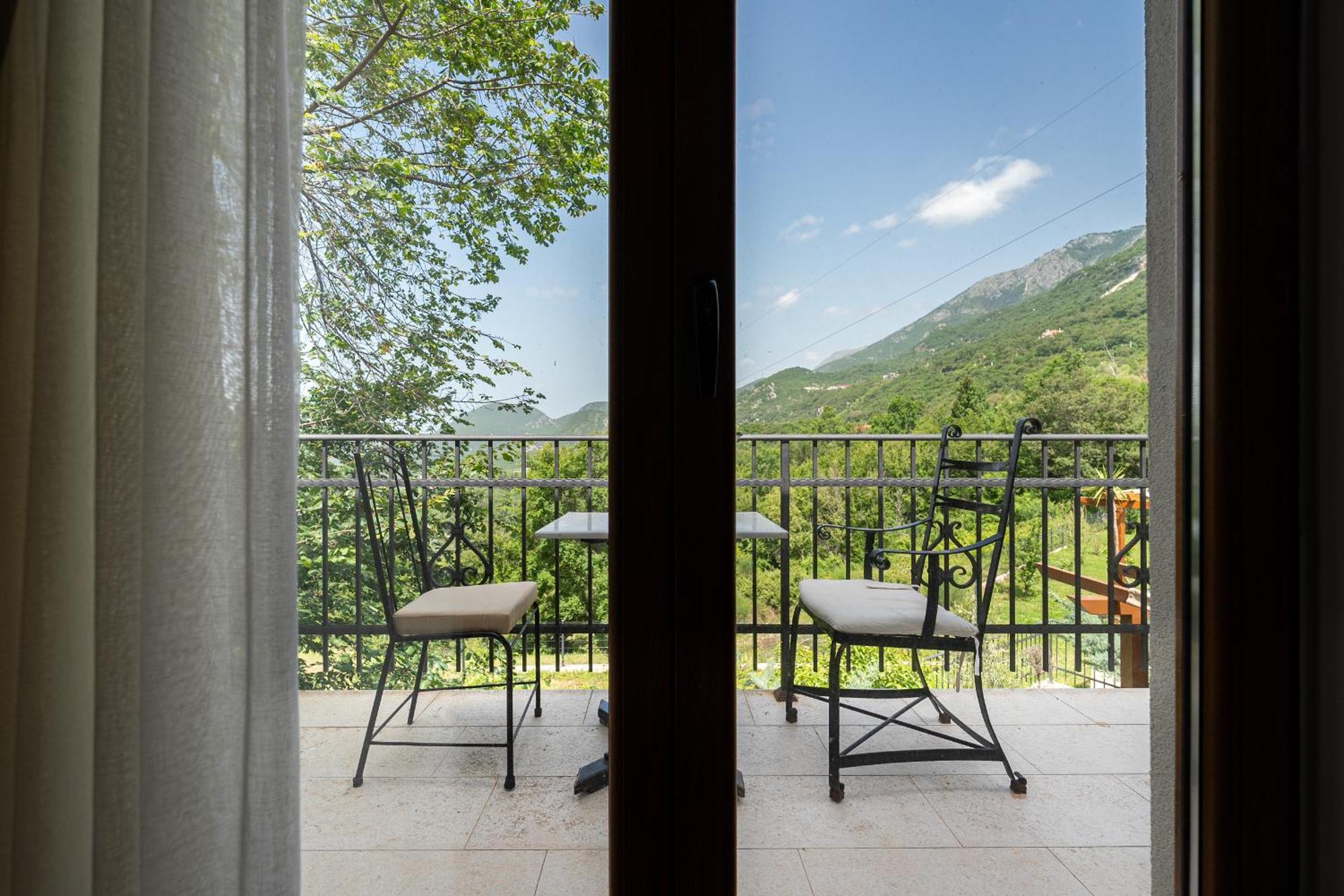 Sunset & Sunrise Villas In Stanisici-Two Villas With Common Pool Budva Ngoại thất bức ảnh
