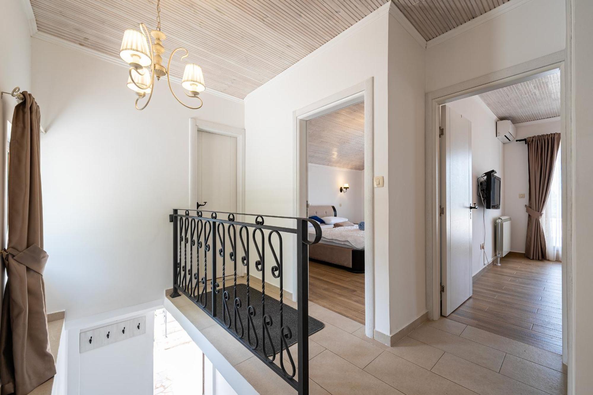 Sunset & Sunrise Villas In Stanisici-Two Villas With Common Pool Budva Ngoại thất bức ảnh