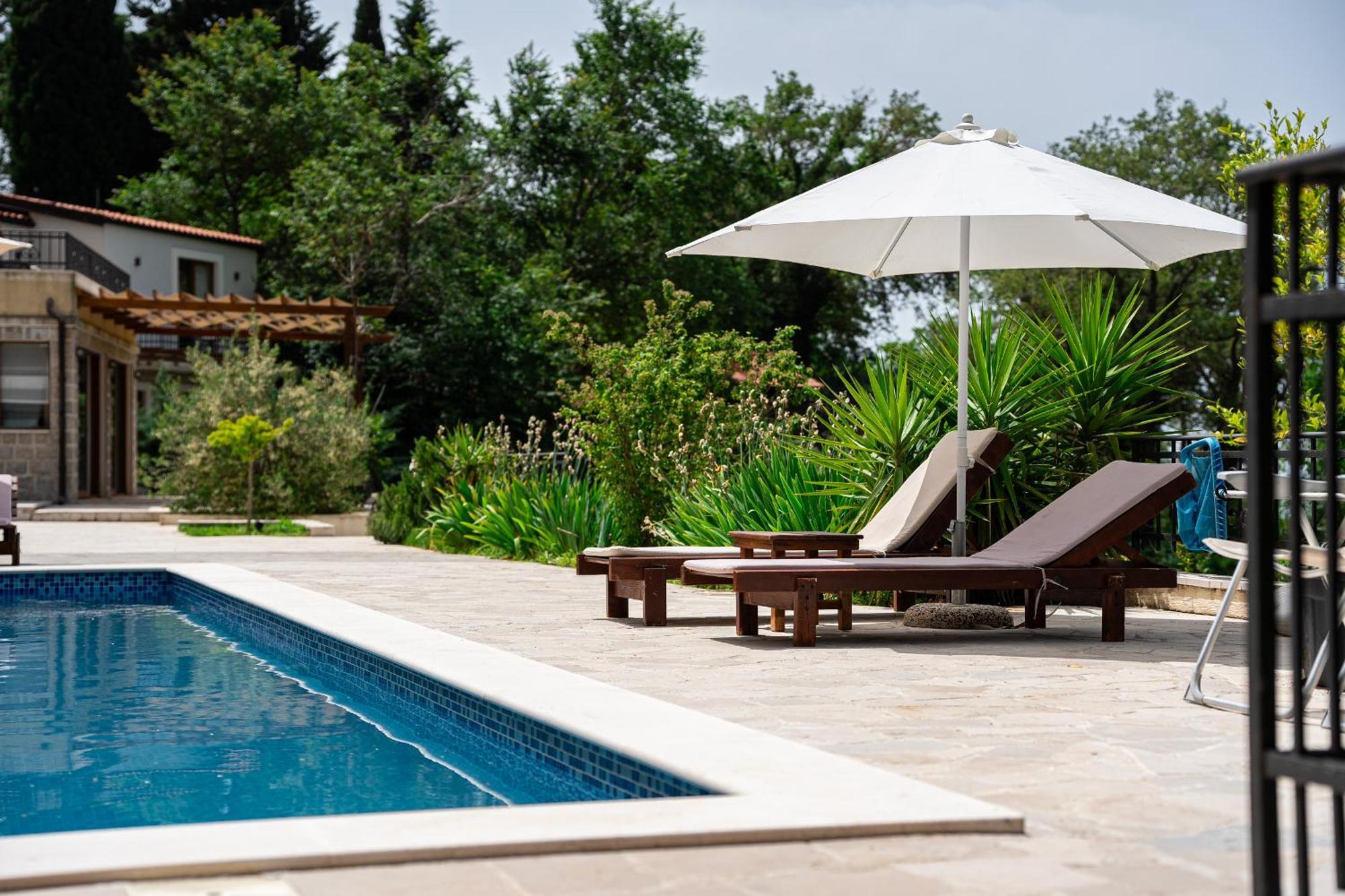 Sunset & Sunrise Villas In Stanisici-Two Villas With Common Pool Budva Ngoại thất bức ảnh